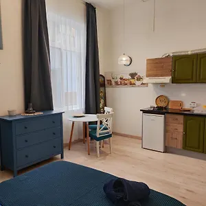 Charming In Apartamento